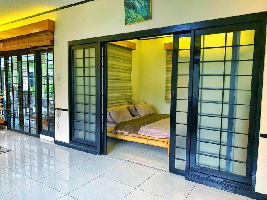 Designer Villa Osaka Пунчак Екстер'єр фото