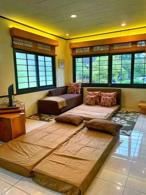 Designer Villa Osaka Пунчак Екстер'єр фото