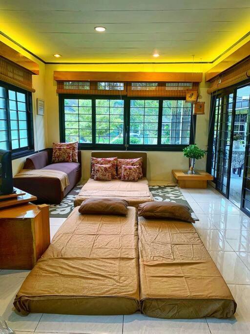 Designer Villa Osaka Пунчак Екстер'єр фото