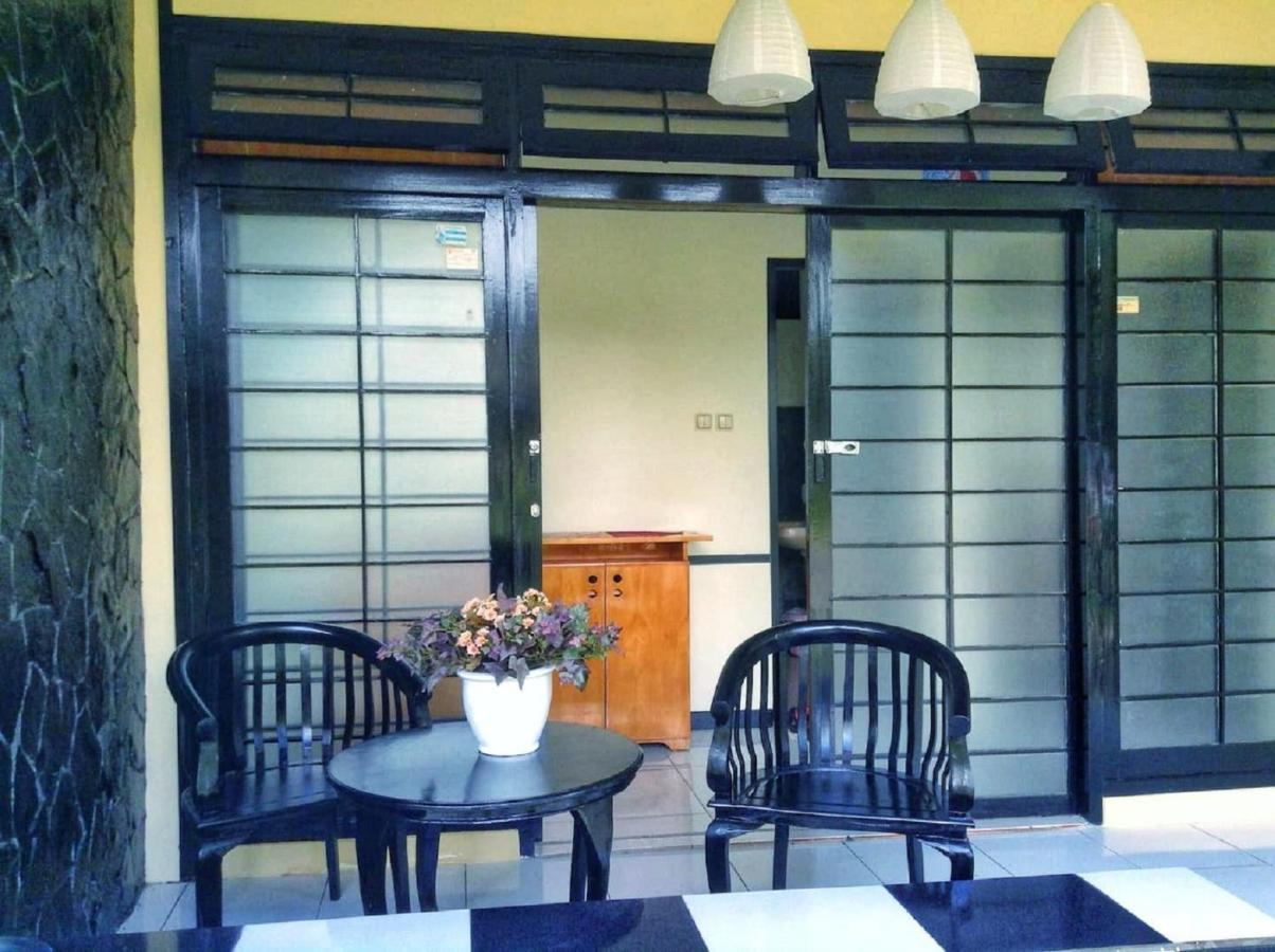 Designer Villa Osaka Пунчак Екстер'єр фото